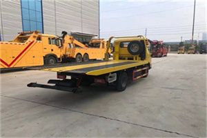 顺平非事故拖车